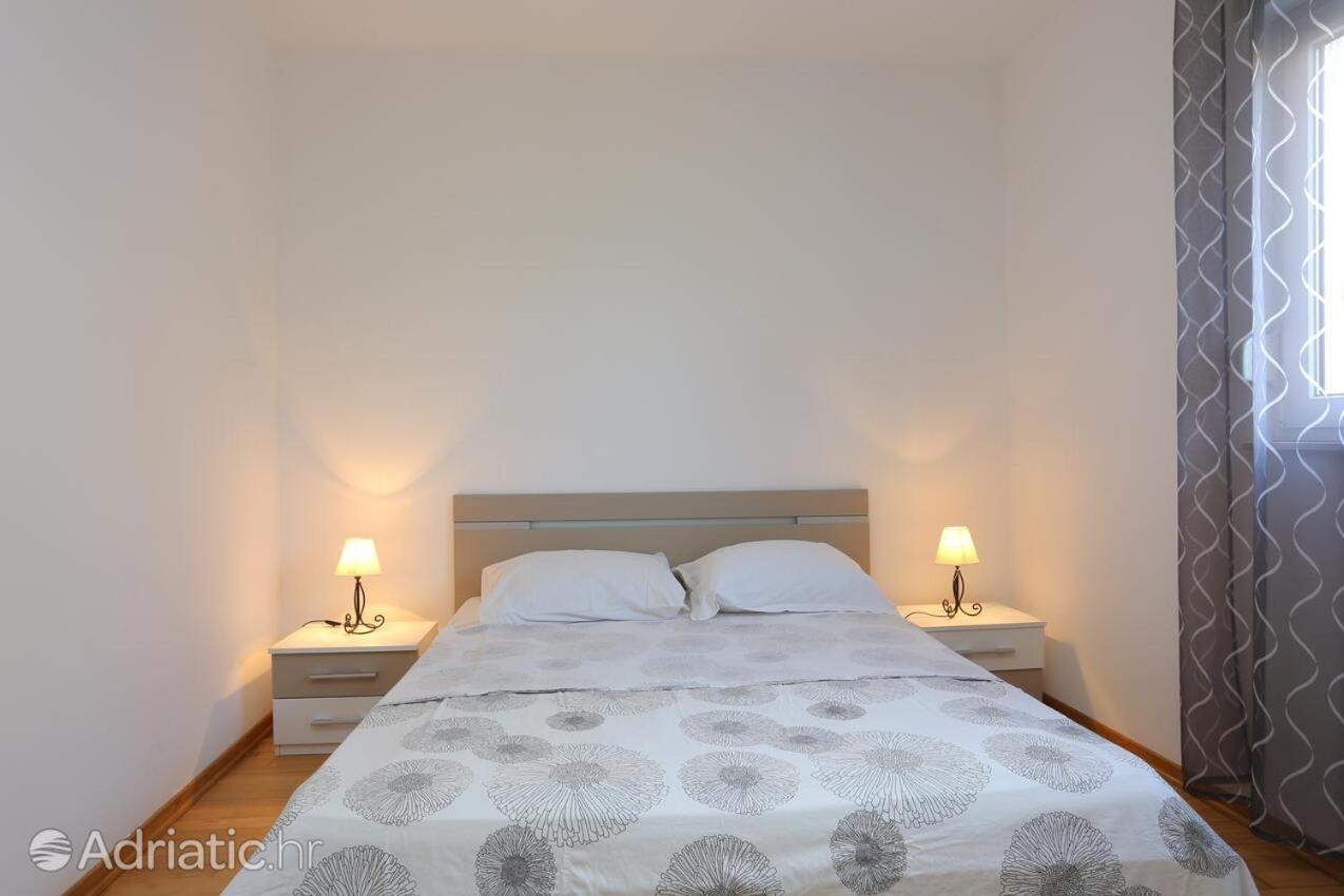 Deluxe Apartment Bagaric Traù Esterno foto